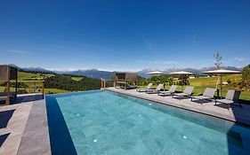 Hotel Avelina